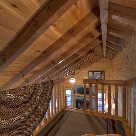 Knotty Pines Pet-Friendly Gas Fireplace Plus A Firepit Cherry Log Dış mekan fotoğraf