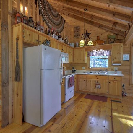 Knotty Pines Pet-Friendly Gas Fireplace Plus A Firepit Cherry Log Dış mekan fotoğraf